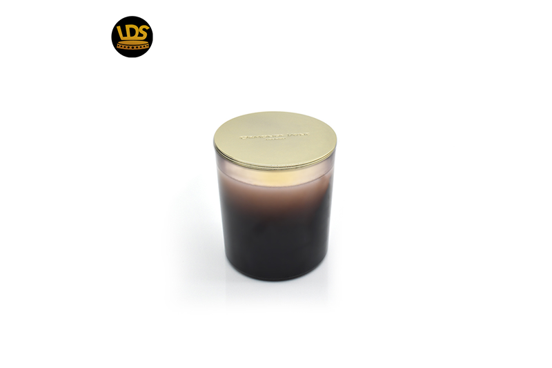 Custom Zamac Candle Lid3