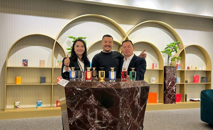 custom perfume packaging